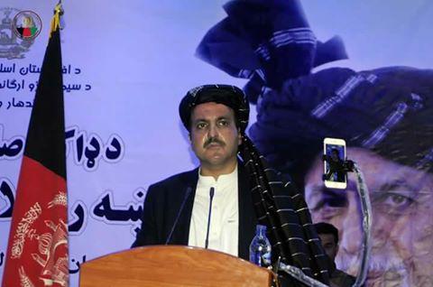 د  کندهار والي: د هېواد د دښمنانو وحشتونو سره به زموږ حوصلې  ماتې نه شي