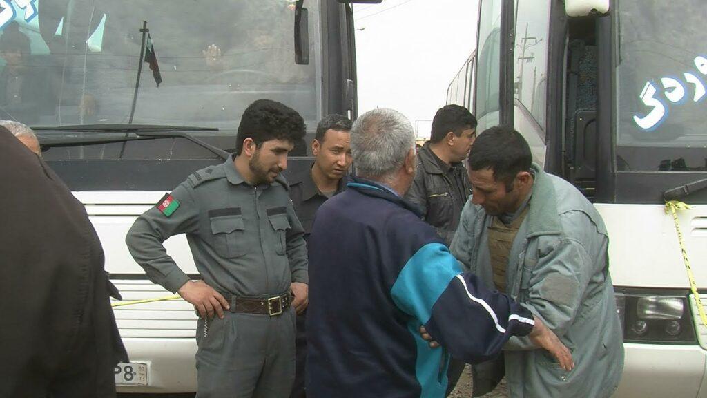 ۲۰۰ زندانی افغان از ایران به افغانستان انتقال داده شدند