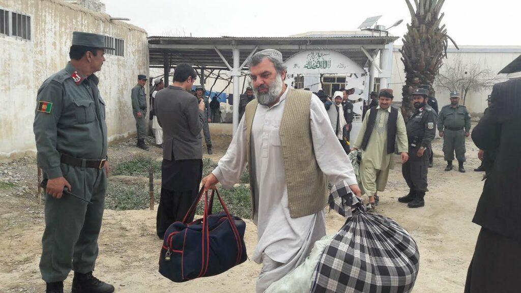 60 prisoners released from Kandahar jail