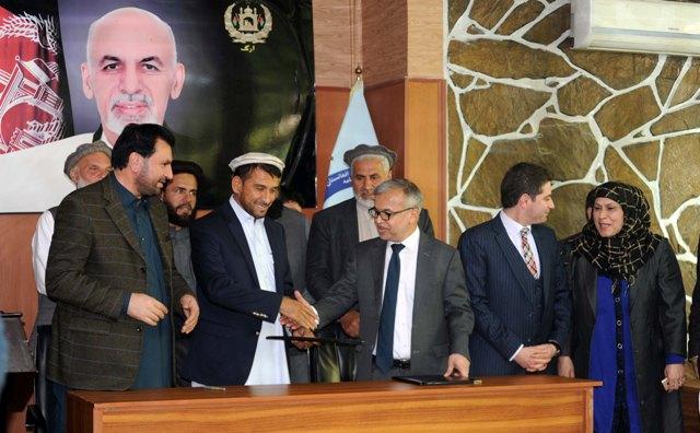 جاده کمربندی شهر مهترلام ساخته می شود