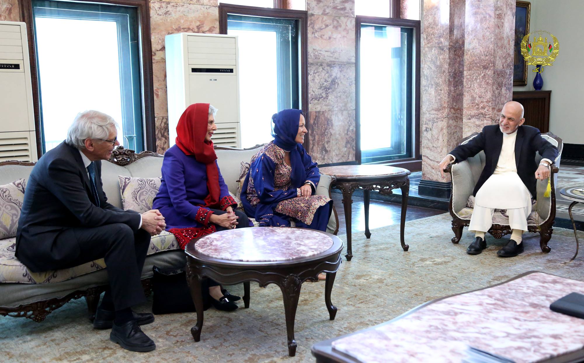 زهرا آغا خان مسوول بخش صحت،اموزش و پرورش بنیاد آغا خان،کابل