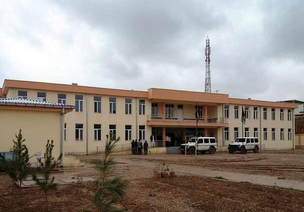 ٢٠ باب مکتب ولایت سمنگان با وسایل لابراتواری مجهز شد