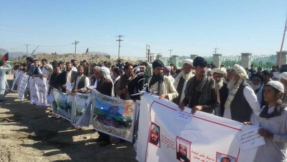 مظاهره کنندگان خواهان برکنارى و محاکمۀ آمرين حوزه هاى هفتم و هشتم کابل شدند