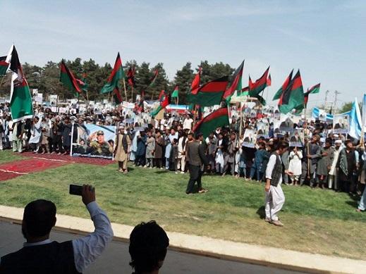 “که ولسمشر غني دوستم ته خپل واکونه ورنکړي پراخه لاريونونه به وکړو”