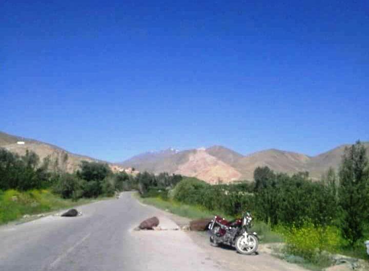 Taliban gunmen take taxes on Kabul-Bamyan highway