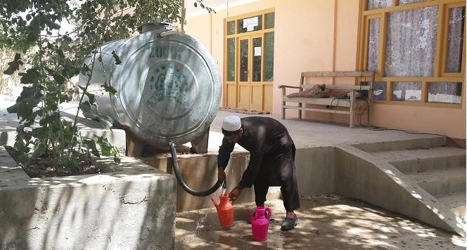 حدود ٤٥ درصد مردم در فیض آباد به آب صحی دسترسی ندارند