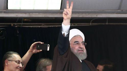 Rouhani beats Raisi in vote for second term