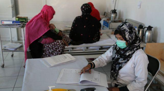 داکتران بدون مرز: تصور مى شود که در هر دو ساعت در افغانستان یک مادر به دلیل مشکلات حامله‌گی جان می‌دهد
