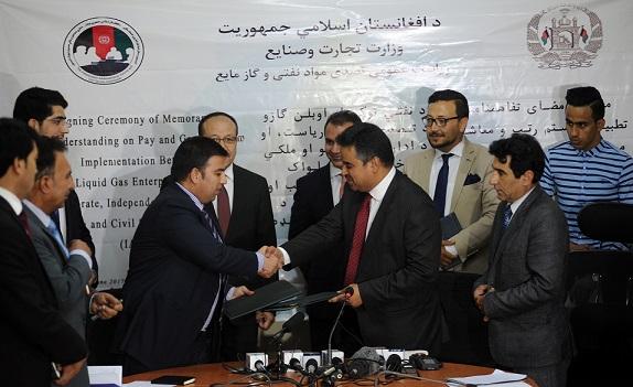 وزير تجارت بر ايجاد اصلاحات و ريفورم در رياست تصدى مواد نفتى تاکيد کرد