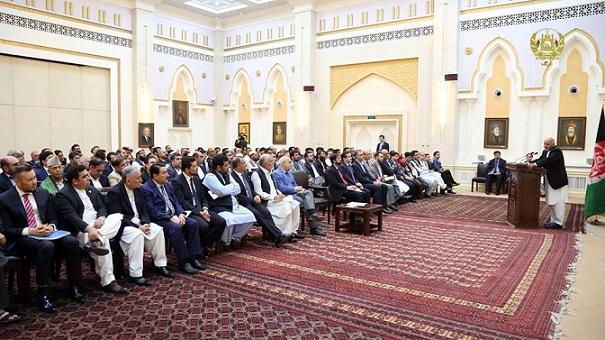 الکوزى: خيمه هاى تحصن روزانه دو ميليون دالر به سکتورخصوصى خساره وارد مى کند