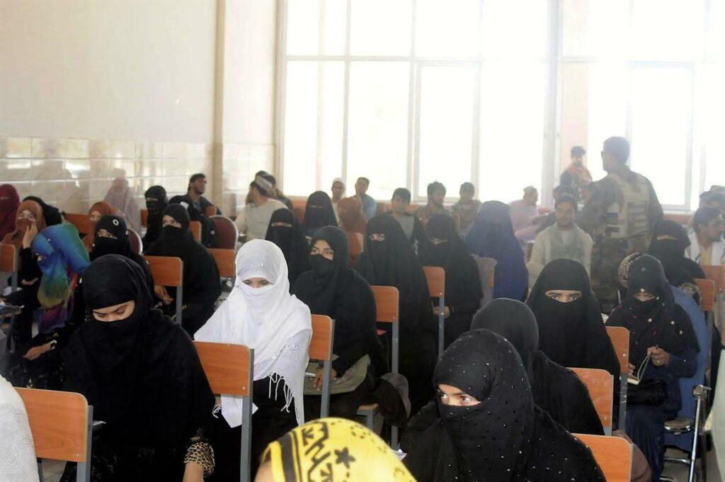 کندهار کې د کانکور په ازموینه کې د تېر په پرتله د نجونو ونډه ډېره وه