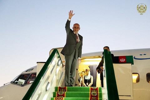 President Ghani off to UK on a formal trip