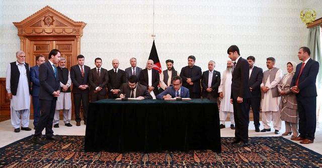 DABS signs contracts to electrify 4 Herat districts