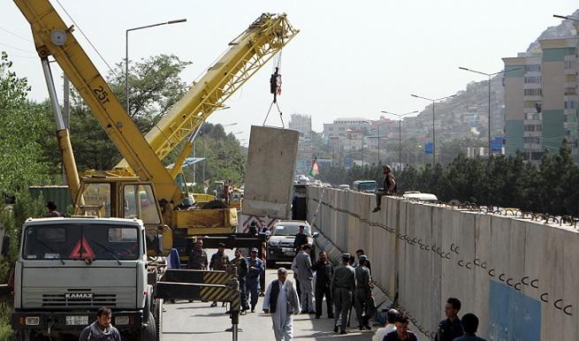 ٣٥ درصد موانع از جاده هاى پنج ناحيۀ شهرکابل برداشته شده است