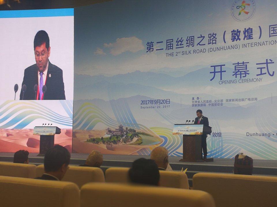 Bamyan governor seeks Chinese investment in tourism