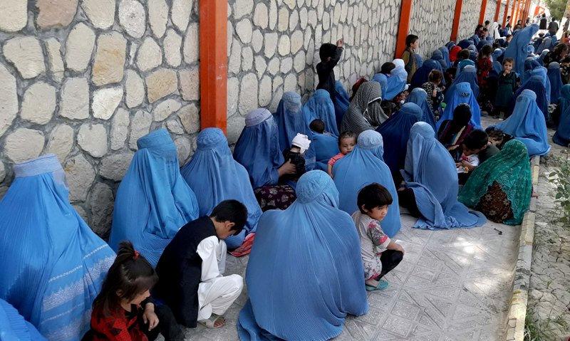 Gathering of Pashtun Kot displaces