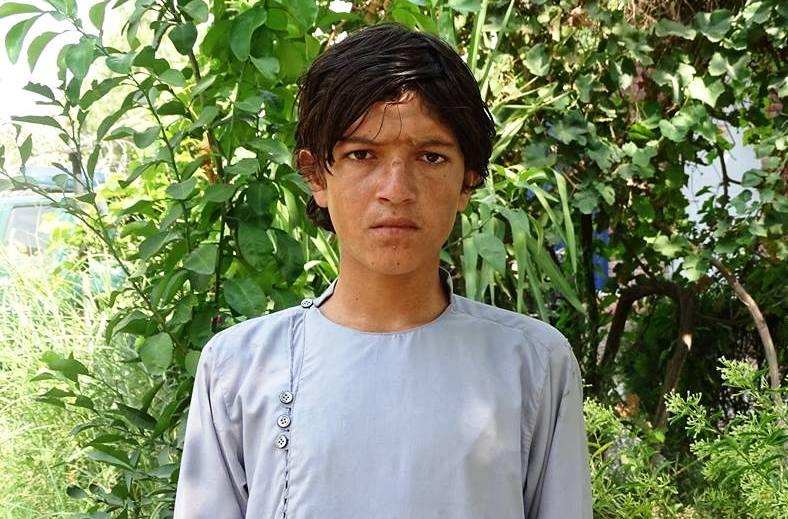 يک طفل انتحارى در ننگرهار خود را به پوليس تسليم کرد