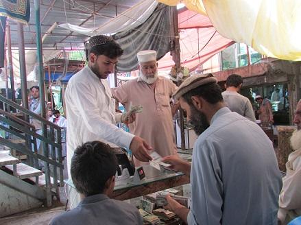 مارکیت صرافی های نیمروز پس از یک هفته اعتصاب کاری امروز باز شد