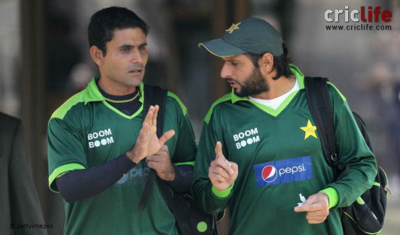 Razzaq to play for Amo Sharks in Afghan League