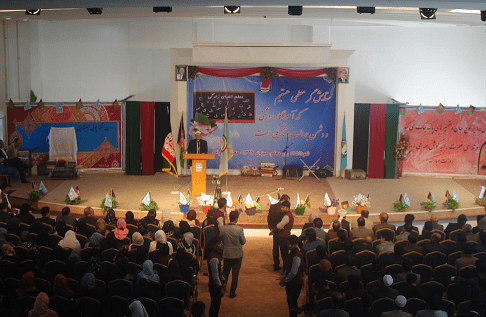 معلمين هرات از کم توجهی حکومت شکايت دارند