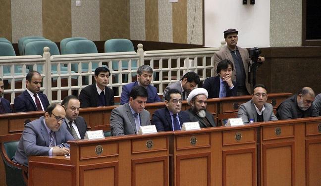 وزير ماليه: لغو محصول مخابراتی، بودجۀ ملی را با کسر مواجه مى کند