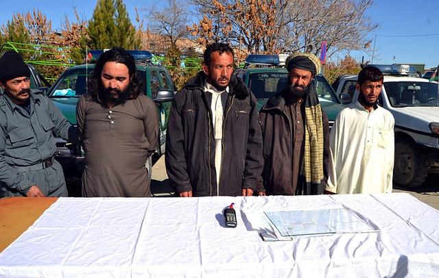 11 Uzbeks, Chechens detained with weapons in Logar