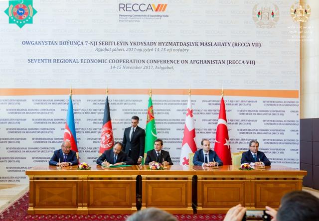 موافقت¬‌نامه راه لاجورد بین افغانستان، ترکمنستان، آذربایجان، گرجستان و ترکیه امضا شد