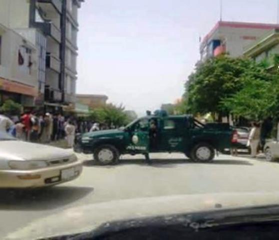 Fleeing armed robbers kill a man in Kabul