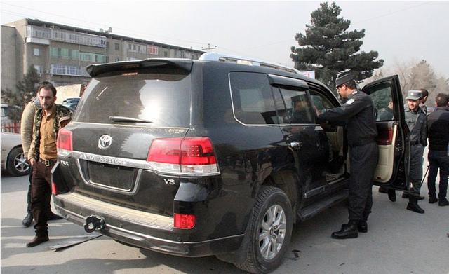 Cleaning Vehicle’s Glasses Campaign, Kabul