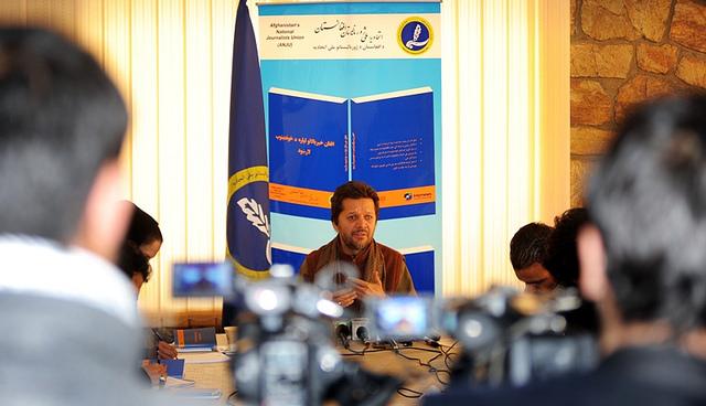 Fahim Dashti in a press conference, Kabul