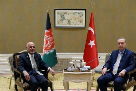 Ghani meets Turkish counterpart behind closed doors