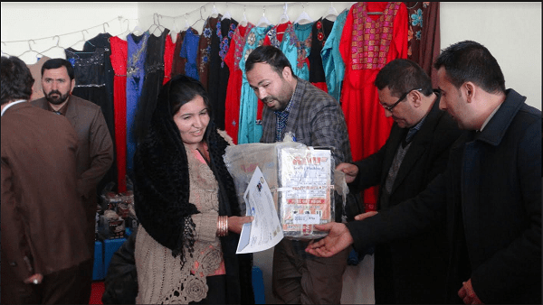 “فارغين کورس های حرفوی رياست کار در ادارات جذب نمى شوند”