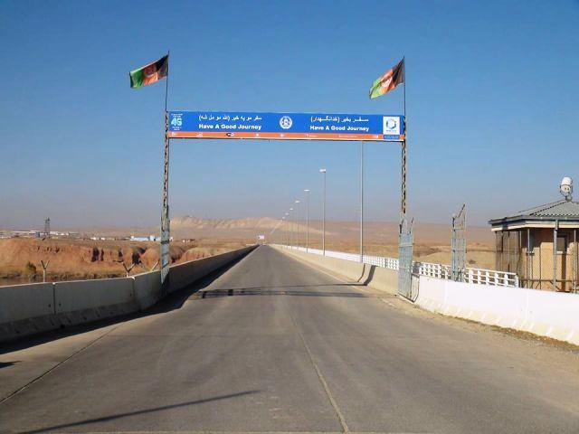 Tajikistan reopens border with Afghanistan after 2 weeks