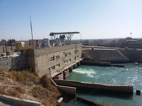 د هلمند د ګرشک دوه نیم زره کورنیو خپل د برېښنا مزي پرې کړي