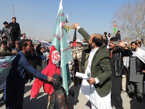 Logar rally demands countrywide ban on Pakistani currency
