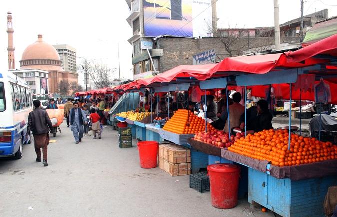 Municipality blames Kabul congestion on vendors