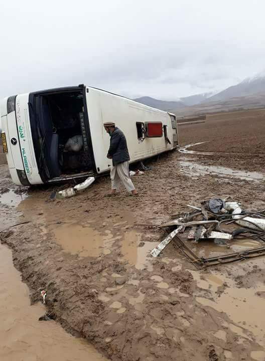 21 people injured in Takhar traffic accident