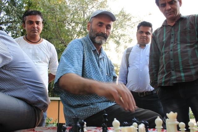 “افغان شطرنج باز، هند ته د جلال اباد ډالۍ”