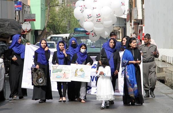 فعالان حقوق زن در کابل گردهمایی اعتراضی برگزار کردند