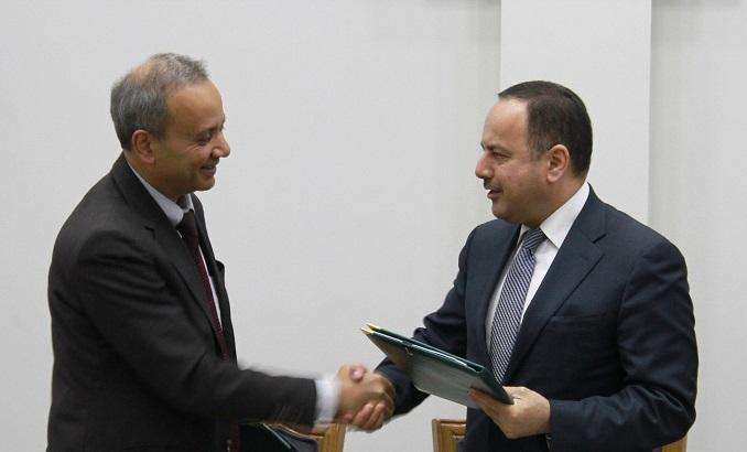 بانک جهانى افغانستان را در بخش هاى مختلف ۶۹۱ میلیون دالر کمک مى کند