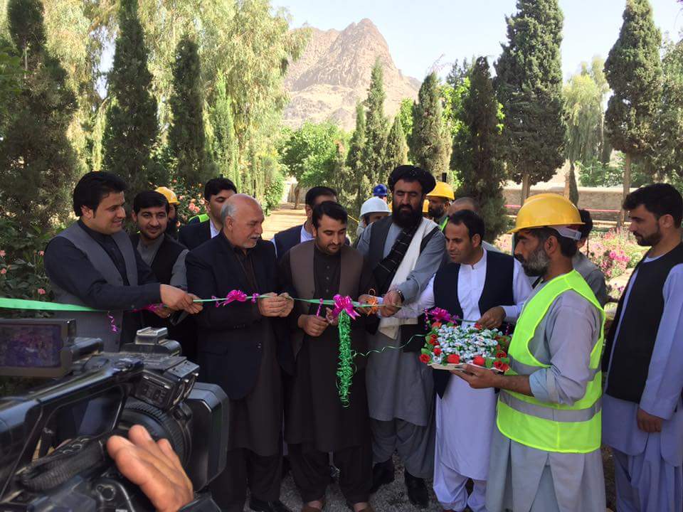 په کندهار کې د میرویس نیکه زیارت دبیارغونې چارې پیل شوې
