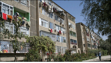 برخی ها از تاخیر در فعال کردن مرکزگرمی های مکروریان شکایت دارند