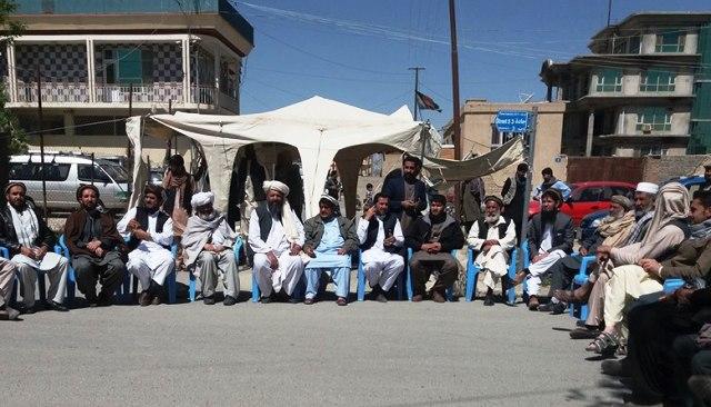 د غزني خلکو د ټاکنو د تحريمولو ګواښ وکړ