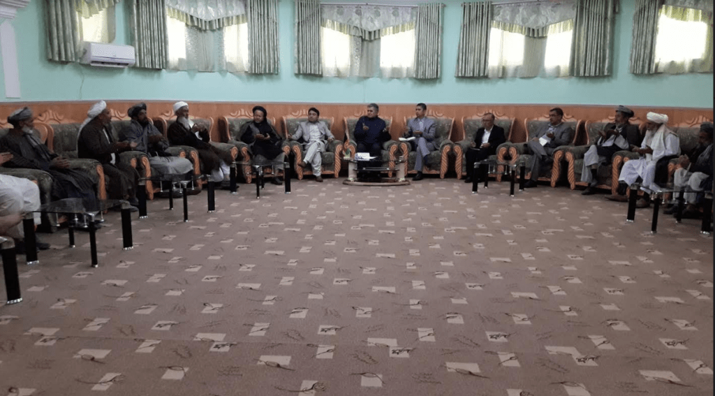 شماری از متنفذین دولت آباد خواستار برکناری مسؤلان این ولسوالی شدند