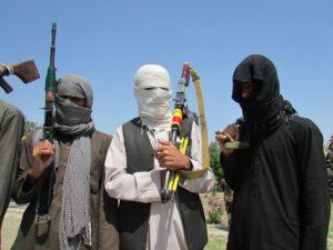 طى يک حمله هوایی در کنر ٧ داعشى مسلح کشته شدند