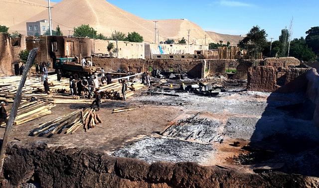 Taliban burned many shops and car parking