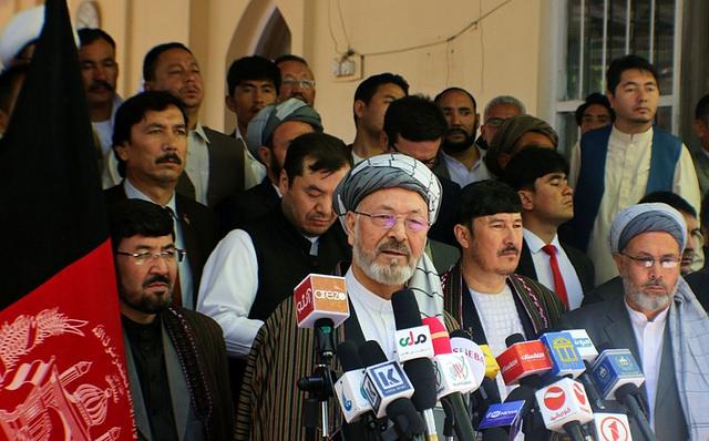 Karim Khalili, Kabul