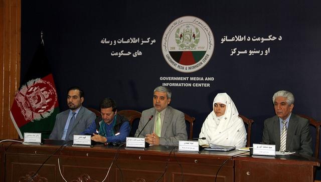 شرکت برشنا: لين برق رسانه هاى بدهکار قطع ميگردد