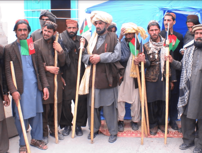 ​د پکتیکا د درېیو ولسوالیو خلکو د نا امنۍ په اعتراض کې خېمه ودروله