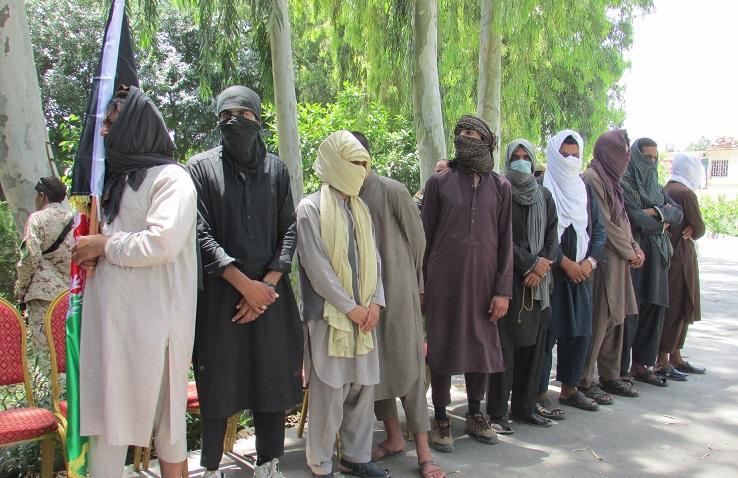 شش مخالف مسلح در بدخشان به پروسۀ صلح پیوستند